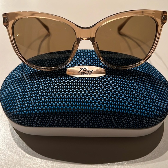 T Sun Optica Brown/bronze sunglasses - Picture 1 of 6